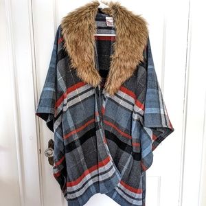 Merona plaid wool poncho with faux fur collar